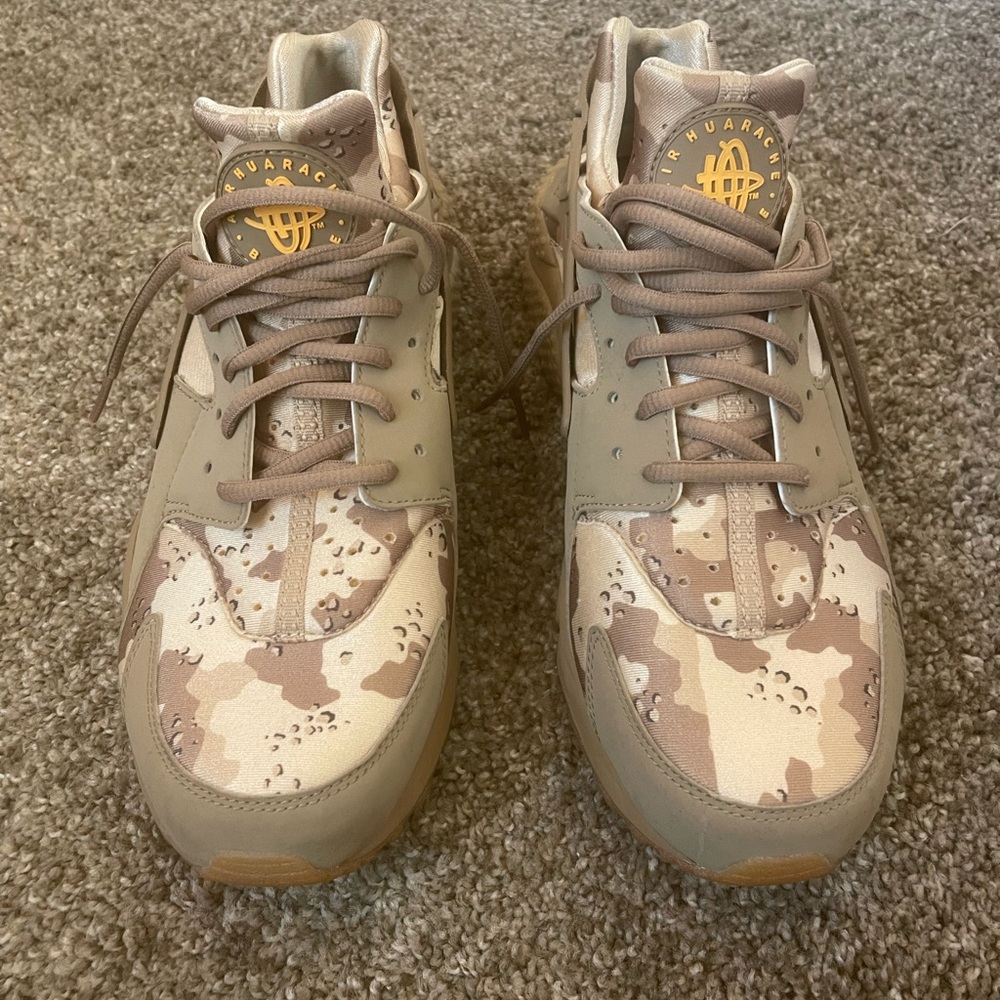 Nike Huarache Desert Camo Sneakers